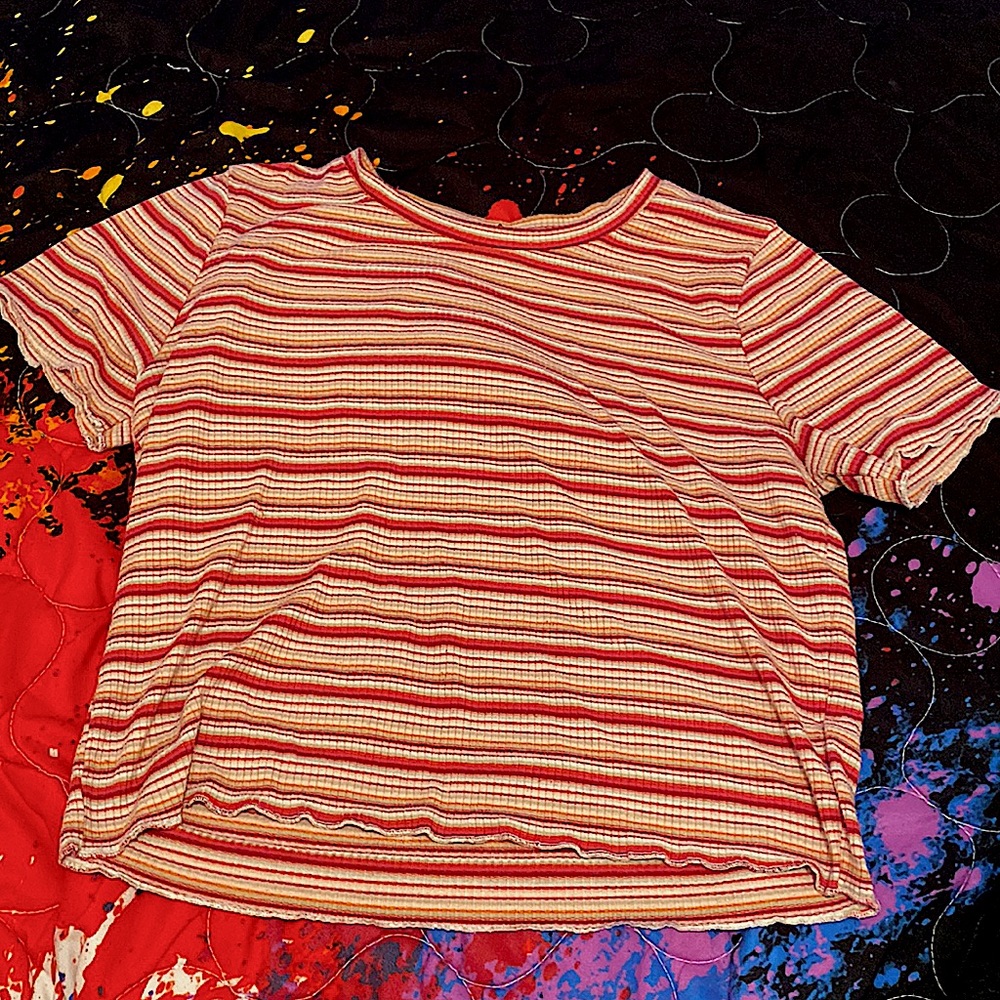 kids multi colored shirt